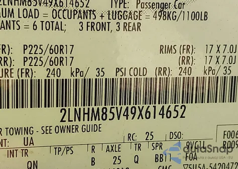2009 Lincoln Town Car Signature L from USA, damaged, VIN 2LNHM85V49X614652